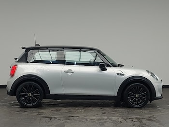 Used MINI Cooper 2022 for sale - 76732083: Photo