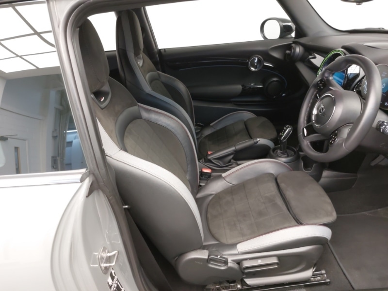 Used MINI Hatch 2021 for sale - 77371422: Photo 6