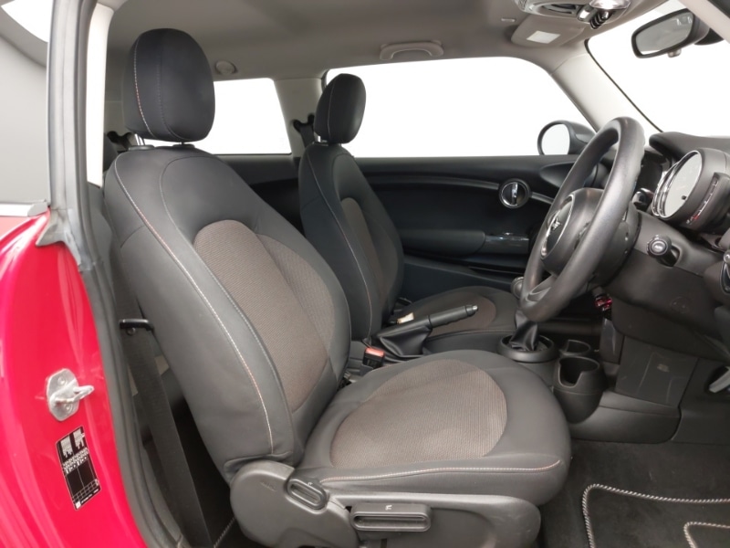 Used MINI Hatch 2019 for sale - 76816357: Photo 11