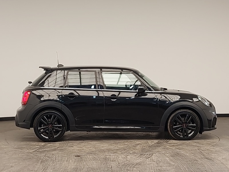 Used MINI Cooper 2021 for sale - 77623957: Photo 2