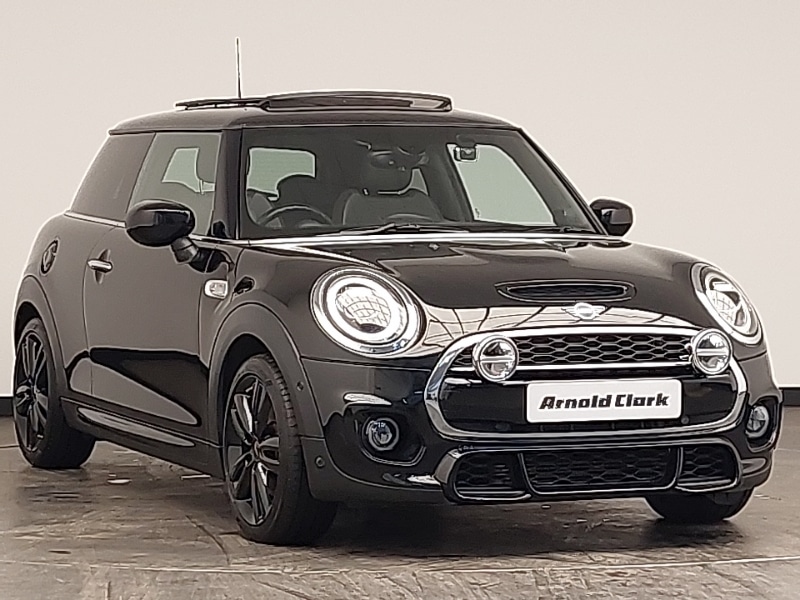 Used MINI Hatch 2019 for sale - 76713589: Photo 1