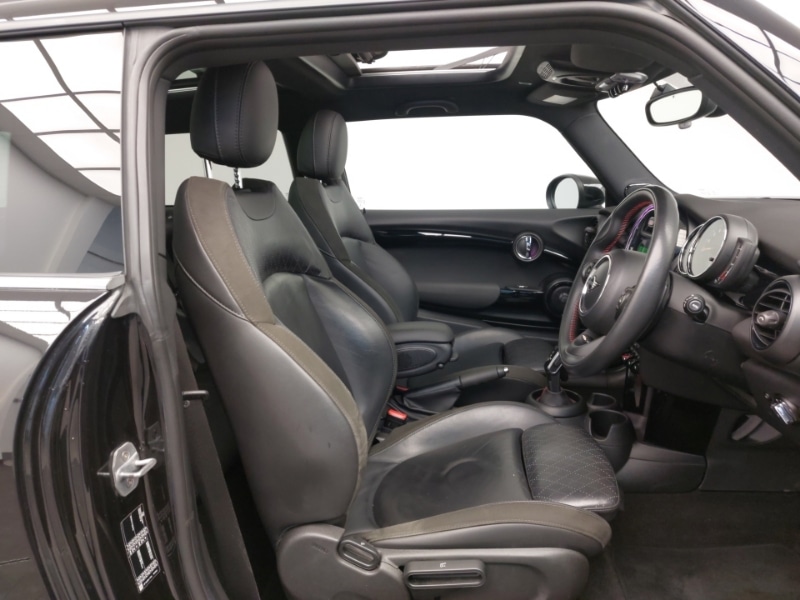 Used MINI Hatch 2019 for sale - 76713589: Photo 11