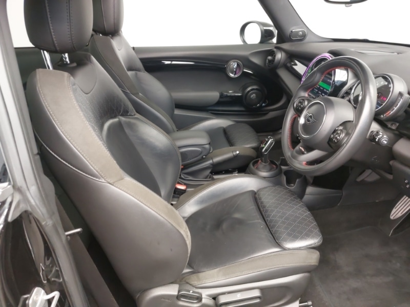 Used MINI Hatch 2019 for sale - 76713589: Photo 6