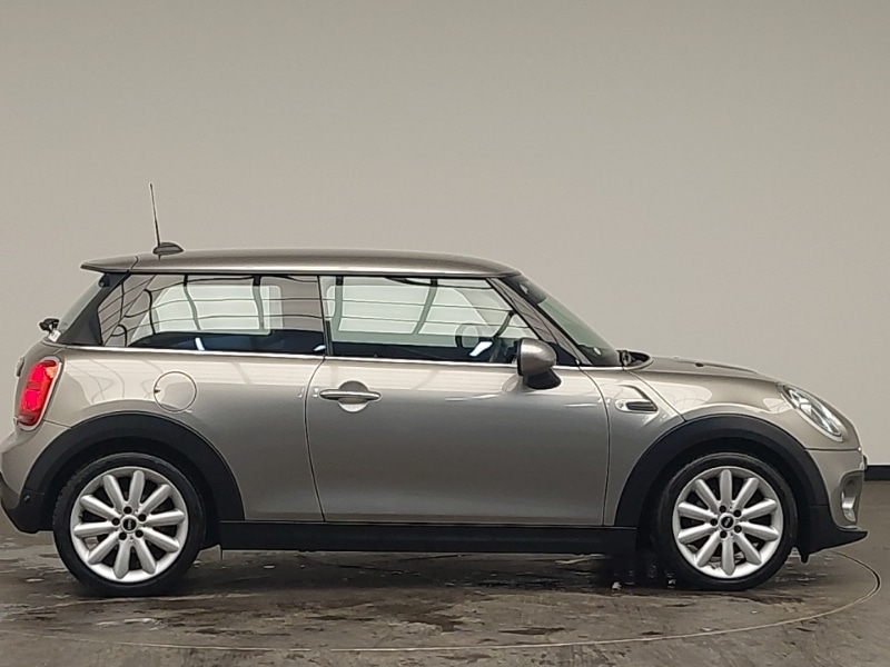 Used MINI Cooper 2019 for sale - 77522637: Photo 2