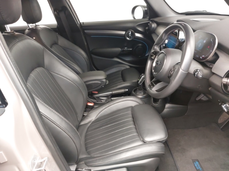 Used MINI Hatch 2023 for sale - 77035176: Photo 6