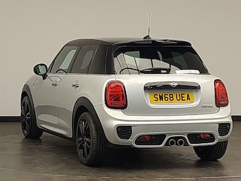 Used MINI Hatch 2019 for sale - 78694981: Photo