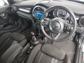 Used MINI Hatch 2019 for sale - 78694981: Photo