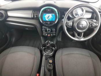 Used MINI Hatch 2019 for sale - 76970650: Photo