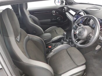 Used MINI Hatch 2021 for sale - 77004417: Photo