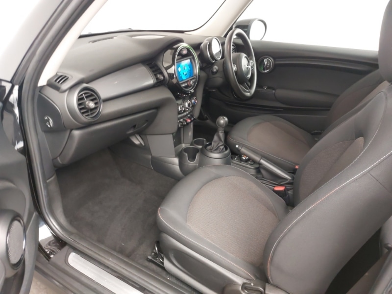 Used MINI Hatch 2019 for sale - 76951756: Photo 7