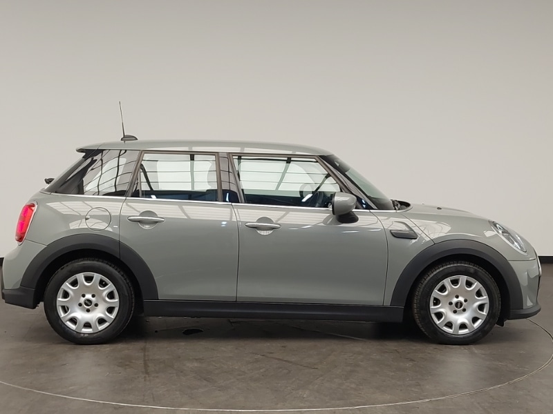 Used MINI Hatch 2022 for sale - 76383932: Photo 2