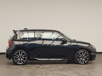 Used MINI Cooper 2025 for sale - 77299782: Photo