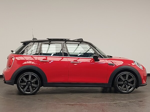 Used MINI Cooper 2024 for sale - 76208595: Photo 2