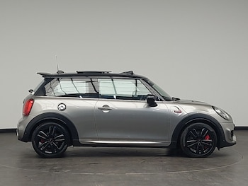 Used MINI Cooper 2021 for sale - 76269049: Photo 2