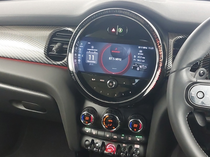 Used MINI Hatch 2023 for sale - 76907061: Photo 8