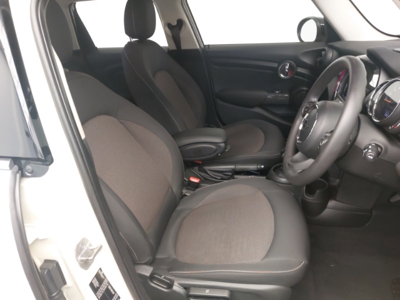 Used MINI Cooper 2019 for sale - 76800152: Photo 11