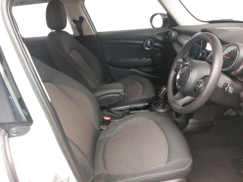 Used MINI Cooper 2019 for sale - 76800152: Photo 6