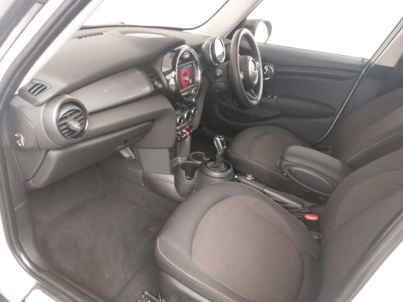 Used MINI Cooper 2019 for sale - 76800152: Photo 7