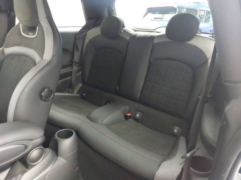 Used MINI Hatch 2023 for sale - 77165235: Photo 12