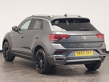 Used Volkswagen T-Roc 2019 for sale - 76556562: Photo