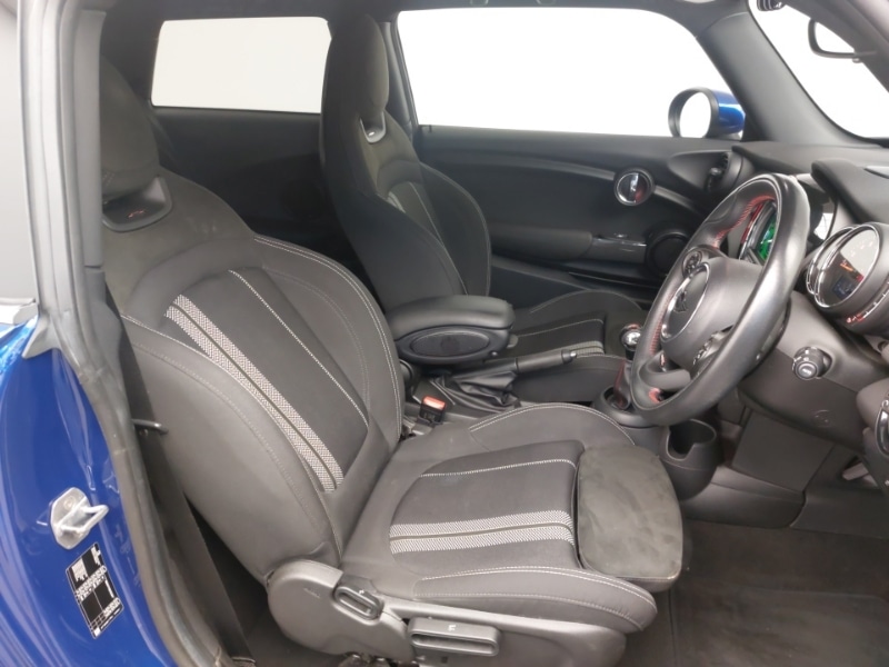Used MINI Hatch 2019 for sale - 77142081: Photo 11