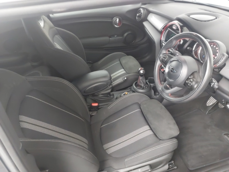 Used MINI Hatch 2019 for sale - 77142081: Photo 4