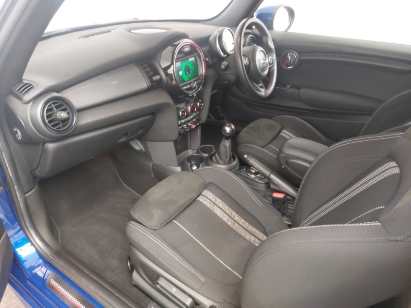 Used MINI Hatch 2019 for sale - 77142081: Photo 7