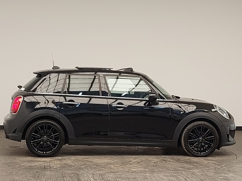 Used MINI Hatch 2021 for sale - 77126704: Photo 2