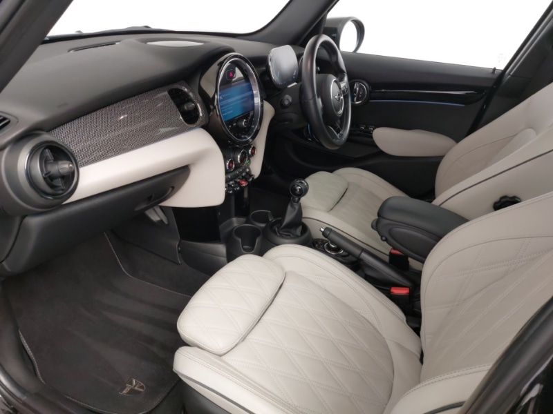 Used MINI Hatch 2021 for sale - 77126704: Photo 7