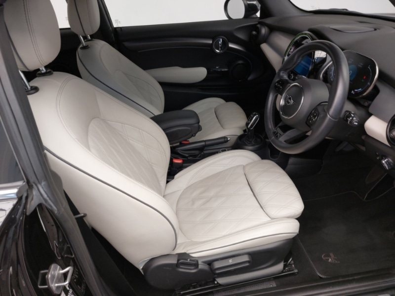 Used MINI Hatch 2021 for sale - 76383925: Photo 6