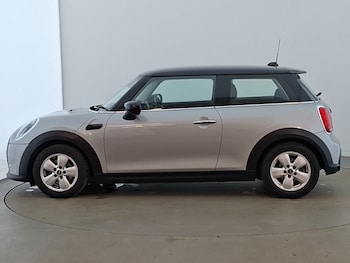 Used MINI Hatch 2023 for sale - 78924615: Photo
