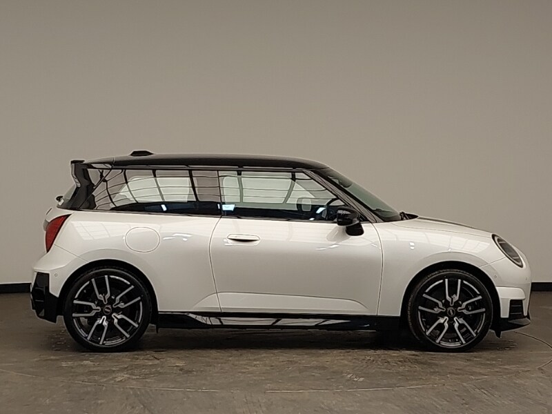 Used MINI Cooper 2025 for sale - 77299876: Photo 2