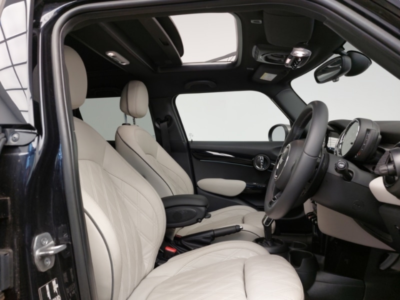 Used MINI Hatch 2022 for sale - 76383926: Photo 11