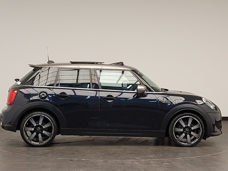 Used MINI Hatch 2022 for sale - 76383926: Photo 2