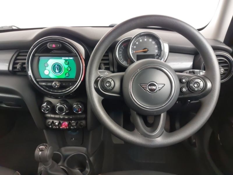 Used MINI Hatch 2019 for sale - 76951741: Photo 5