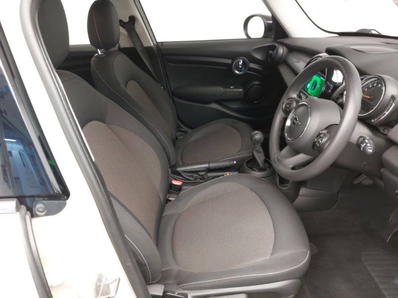 Used MINI Hatch 2019 for sale - 76951741: Photo 6