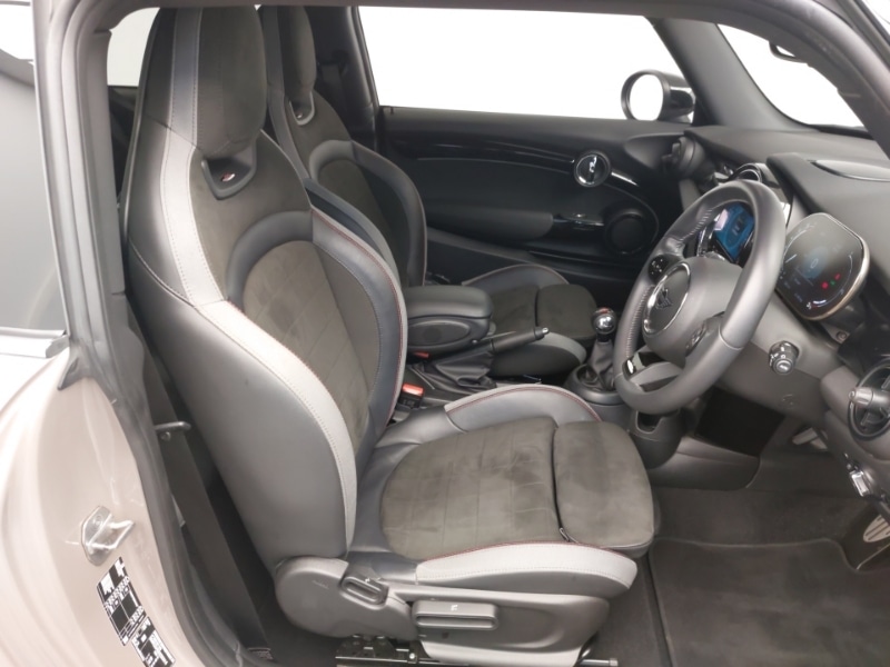 Used MINI Hatch 2022 for sale - 76408307: Photo 11