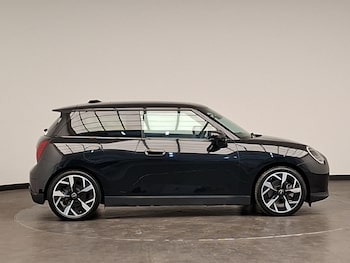 Used MINI Cooper 2024 for sale - 79610635: Photo