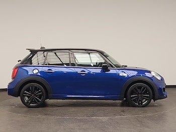 Used MINI Hatch 2019 for sale - 78751482: Photo