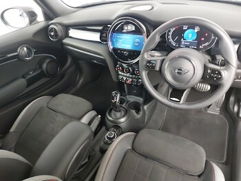 Used MINI Hatch 2023 for sale - 78093717: Photo