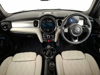 Used MINI Hatch 2021 for sale - 78928782: Photo