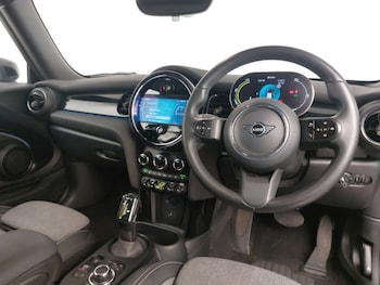 Used MINI Hatch 2023 for sale - 79105942: Photo