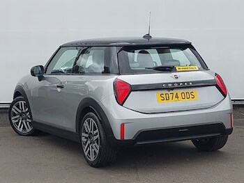 Used MINI Cooper 2024 for sale - 76478804: Photo