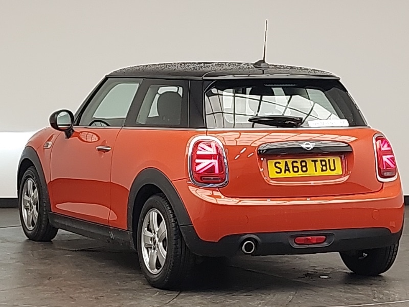 Used MINI Hatch 2018 for sale - 76629333: Photo 3