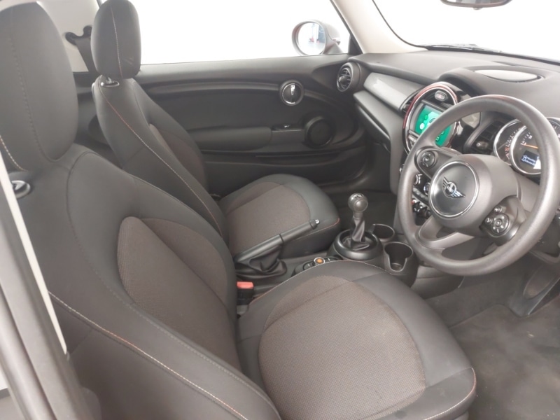 Used MINI Hatch 2018 for sale - 76629333: Photo 4