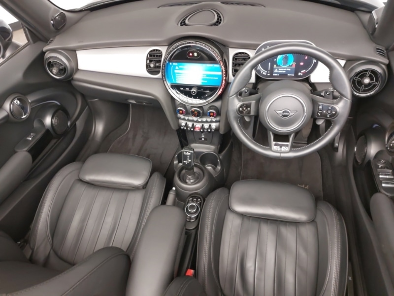 Used MINI Convertible 2023 for sale - 77596375: Photo 4