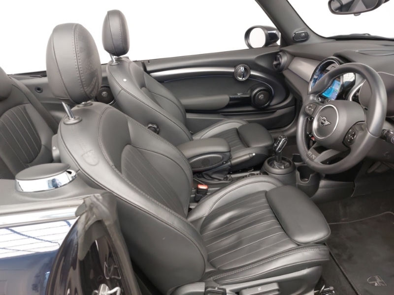 Used MINI Convertible 2023 for sale - 77596375: Photo 6