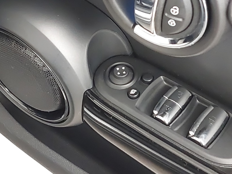 Used MINI Convertible 2023 for sale - 76951758: Photo 17