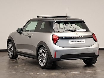 Used MINI Cooper 2026 for sale - 79492978: Photo