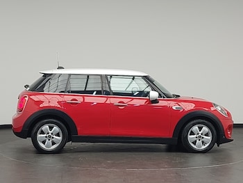 Used MINI Cooper 2019 for sale - 76129936: Photo 2